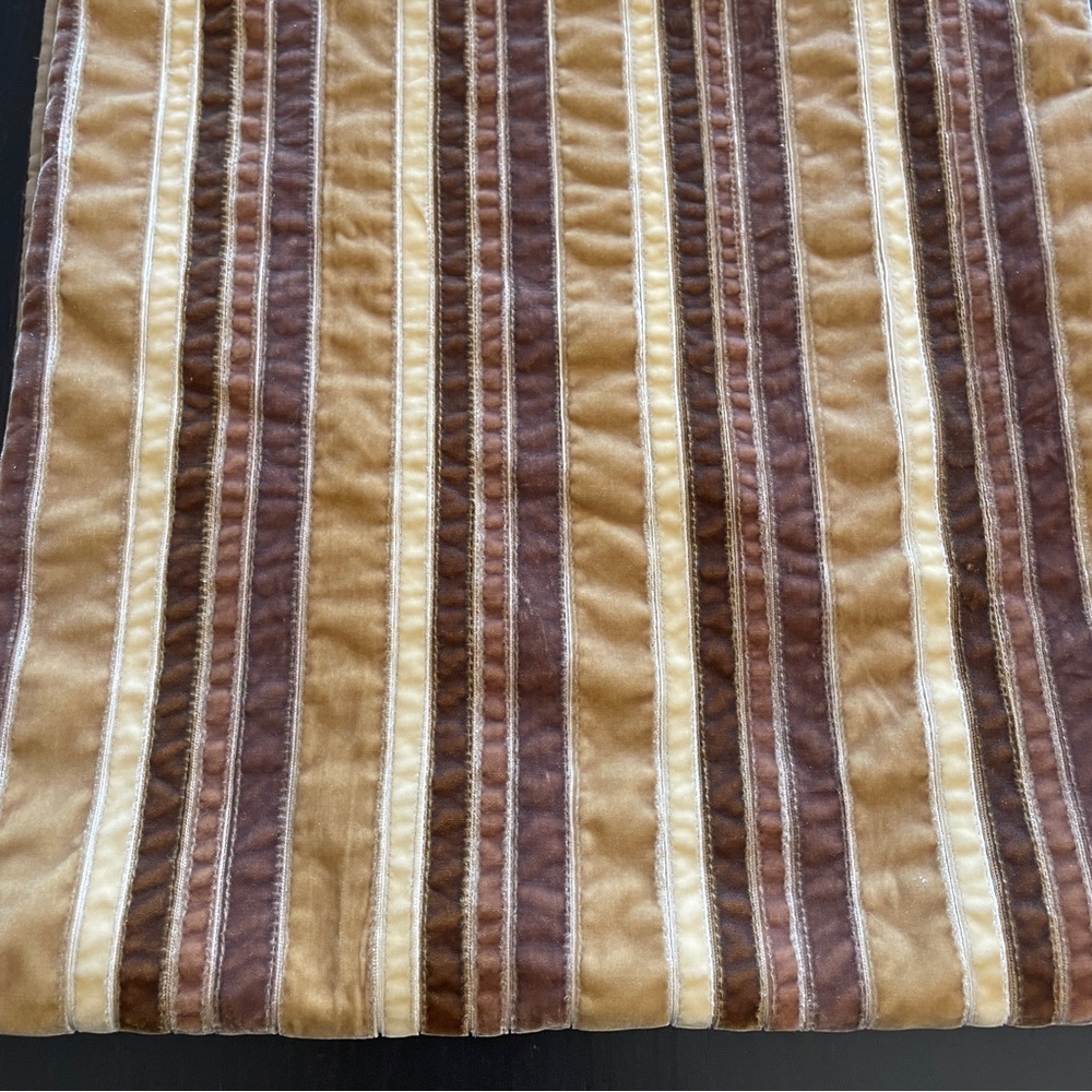Rodeo Home Velvet Table Runner - Picture 6 of 6